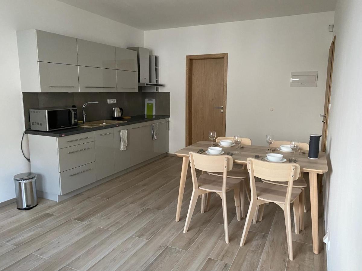 The Dante Villa Apartments 프라하 외부 사진